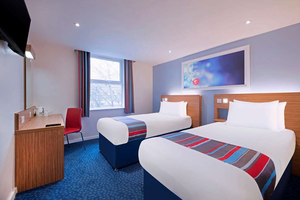 Travelodge Cameron Toll Hotel إدنبرة الغرفة الصورة